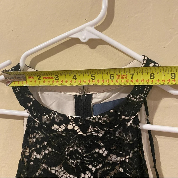 NWT ModCloth A Night Like This Black White Lace Halter Formal Maxi Dress Size 8 - Picture 12 of 15